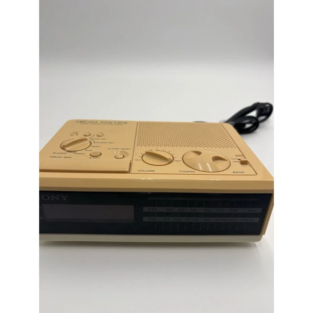 Vtg Sony Dream Machine ICF-C2W 1980s Digital Alarm Clock Radio Tested Works.